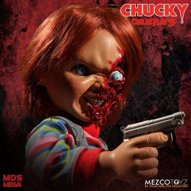 Mezco Toyz Child's Play 3: Talking Chucky (Pizza Face) - MDS Mega Scale 15" Figure