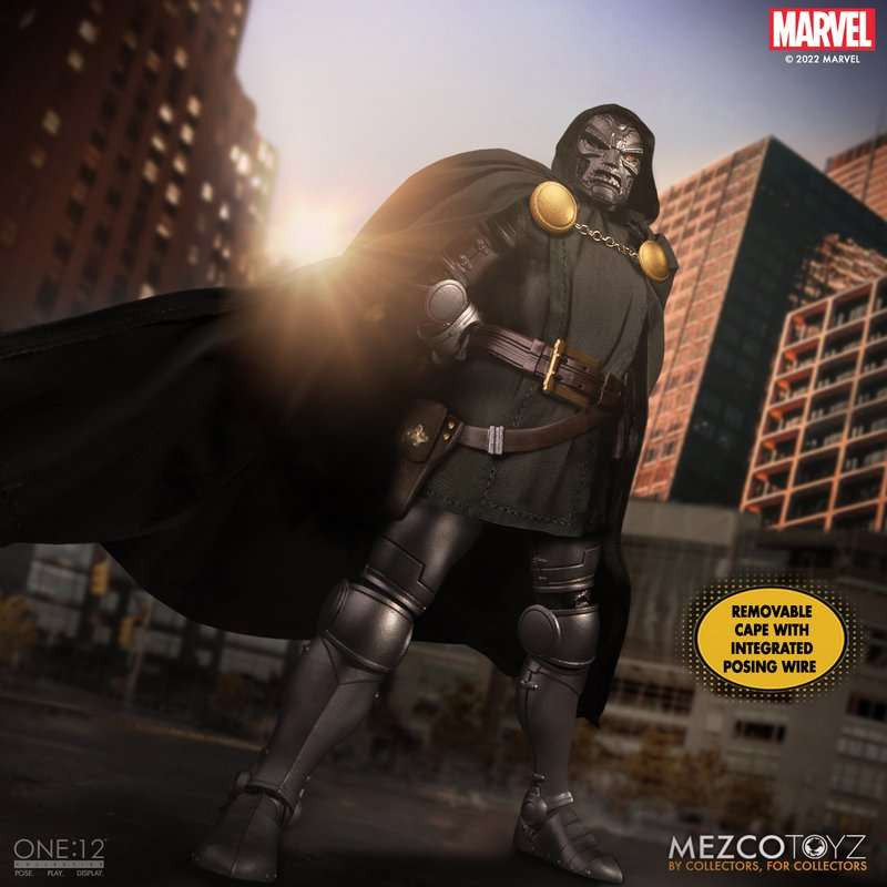 Mezco Toyz Fantastic Four: Doctor Doom - One:12 Collective Action Figure