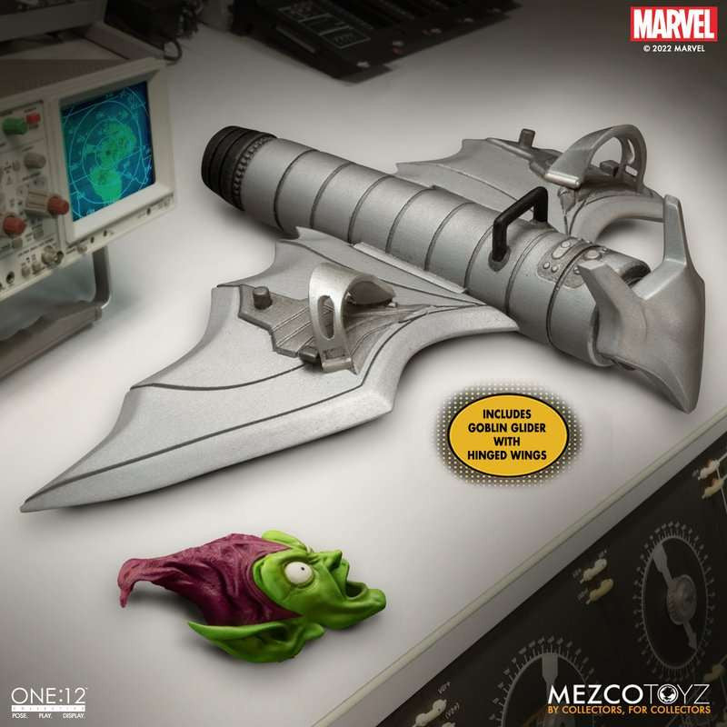 Mezco Toyz Green Goblin - One:12 Collective Action Figure - Deluxe Edition