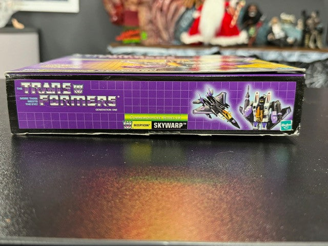 Transformers G1 Commemorative Series III Classic Reissue - Skywarp