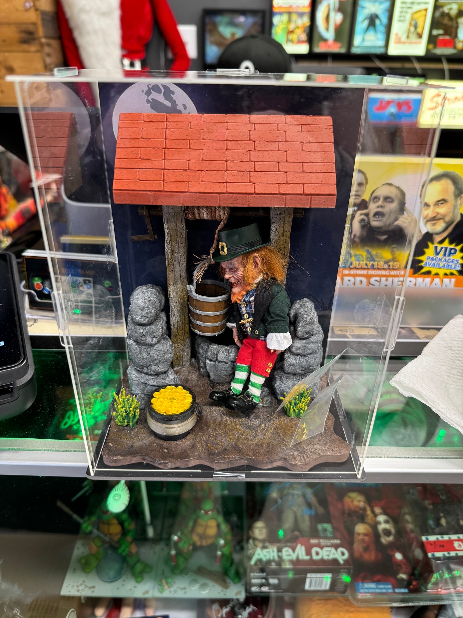 Leprechaun with Wishing Well Diorama - Deluxe 1/9 Scale Distinctive Dummies