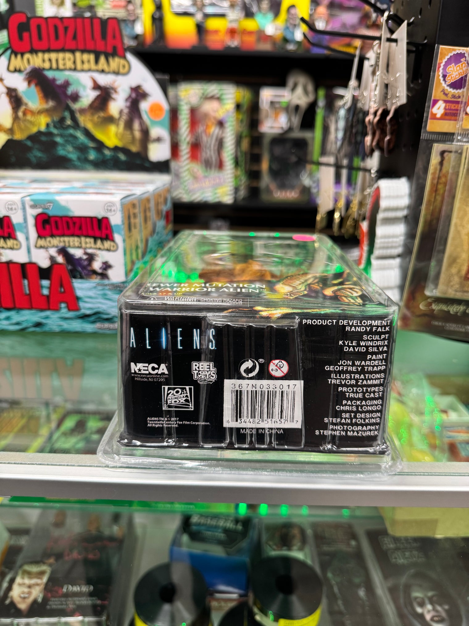 Aliens: Sewer Mutation Warrior Alien - 7" Scale SDCC Figure