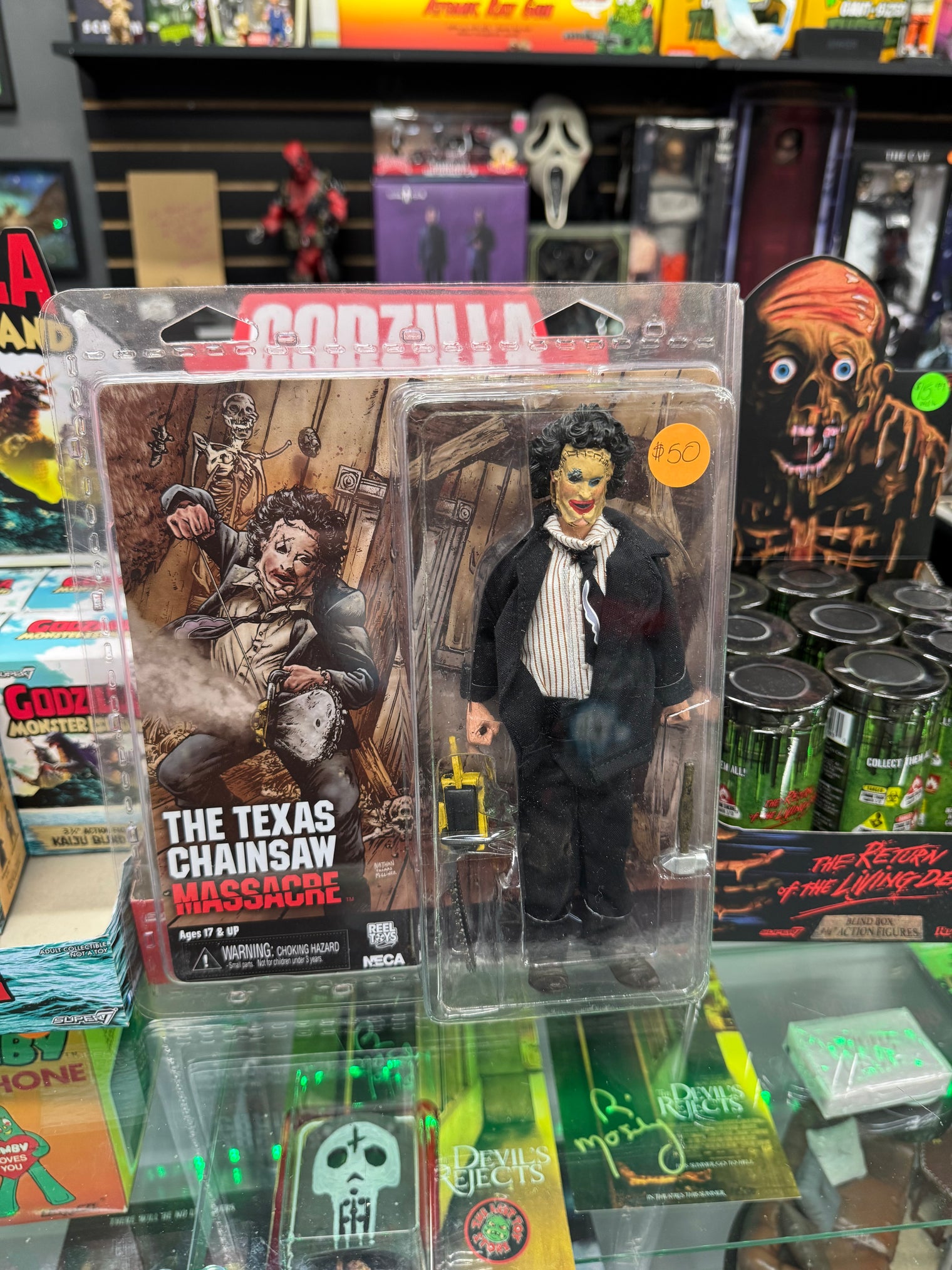 The Texas Chainsaw Massacre: Pretty Woman - 8" Clothed Retro Figure