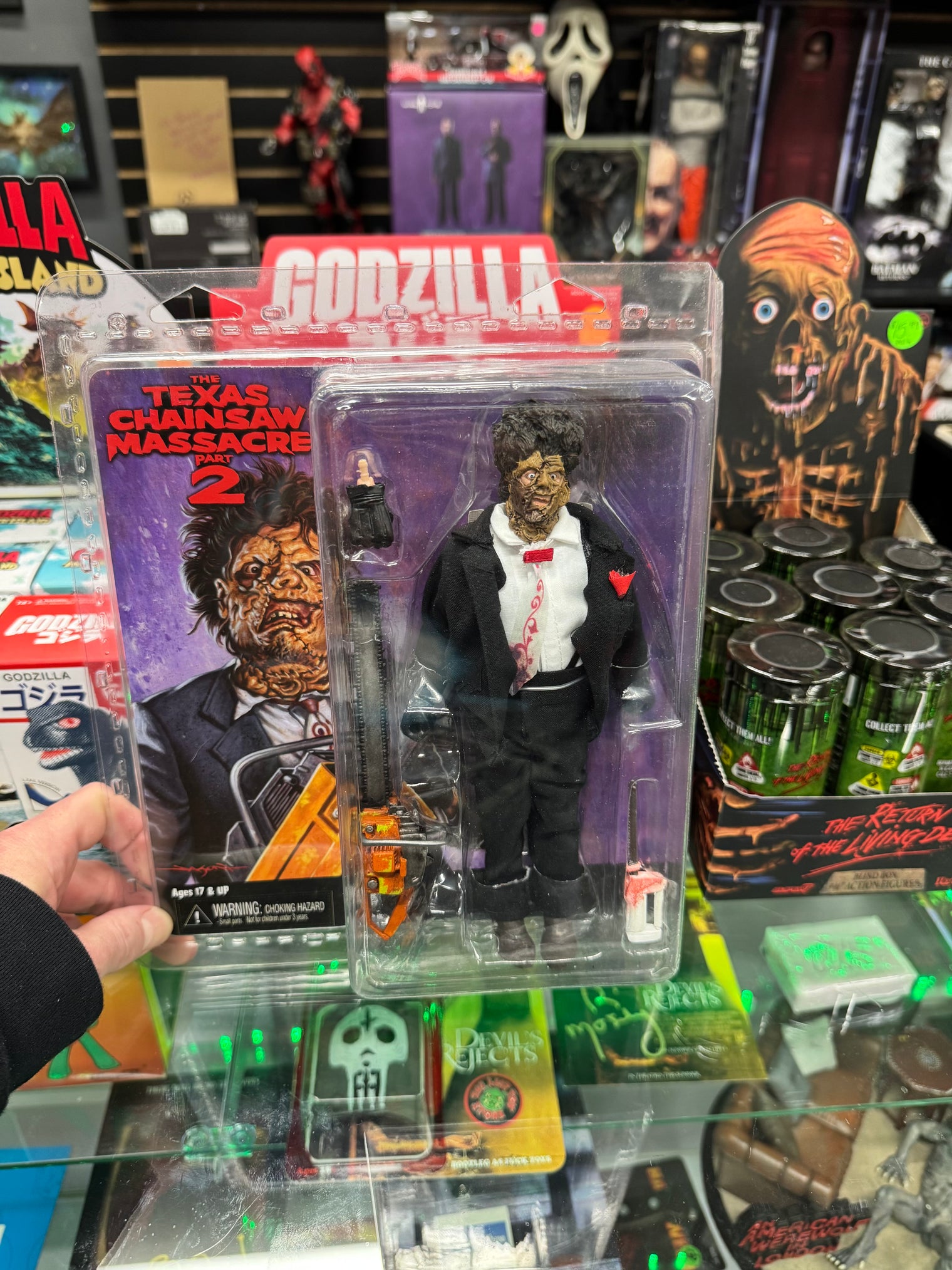 The Texas Chainsaw Massacre Part 2: Leatherface - 8" Clothed Retro Figure