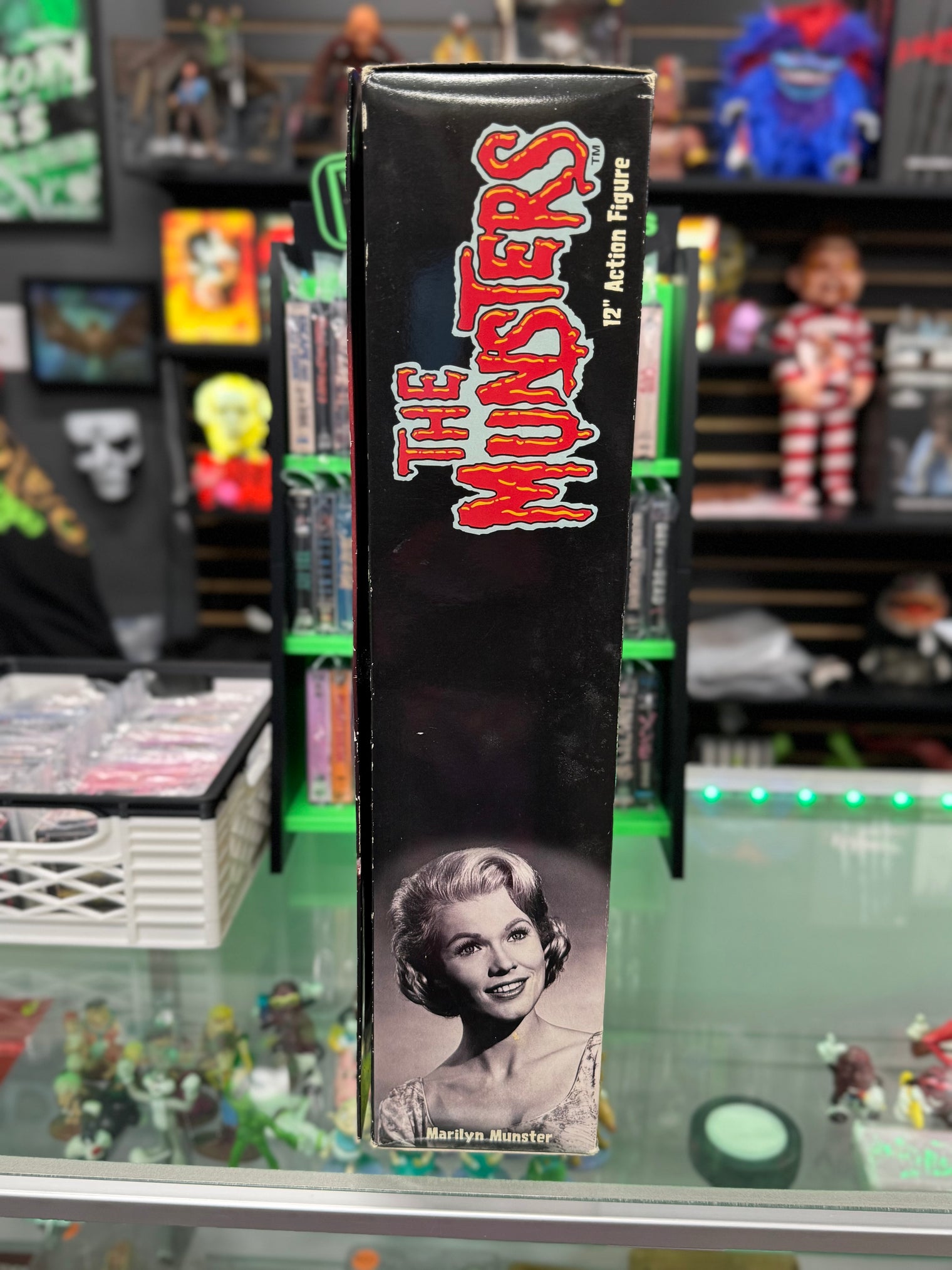 The Munsters: Marilyn Munster - 40th Anniversary 1/6 Scale Figure
