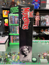The Munsters: Marilyn Munster - 40th Anniversary 1/6 Scale Figure