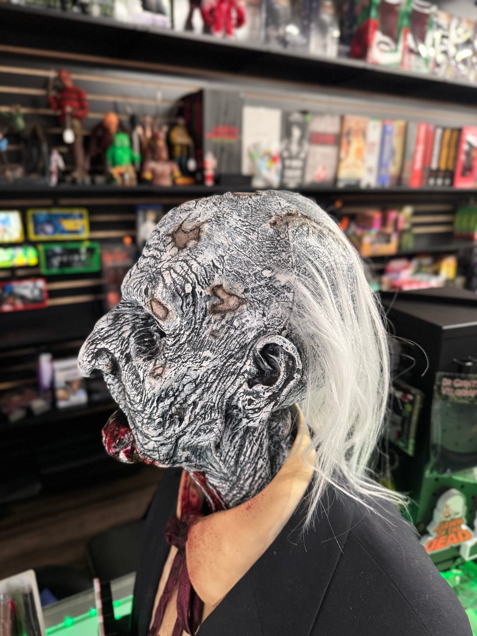 Texas Chainsaw Massacre III: Grandpa - Bust