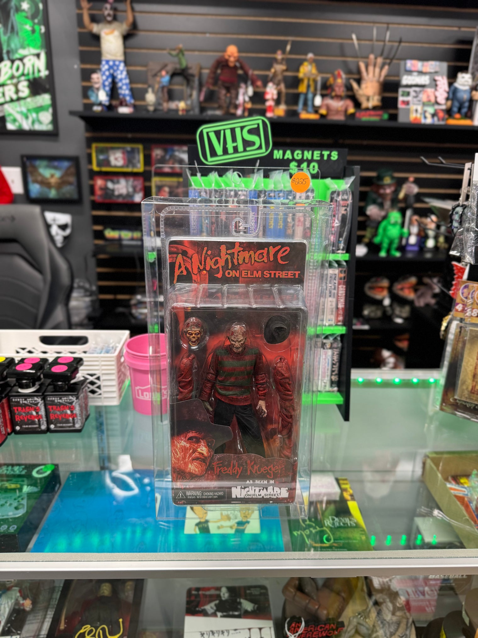 A Nightmare on Elm Street: Freddy Krueger - Long Arm Freddy 7" Scale Figure