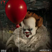 Mezco Toyz IT (2017) - Pennywise - One:12 Collective Action Figure