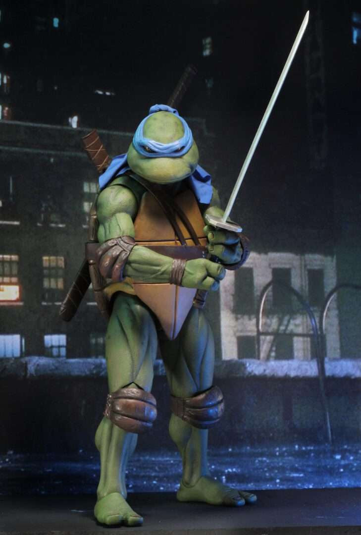 NECA TMNT (1990 Movie) Leonardo 1:4 Scale Action Figure