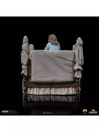 Iron Studios The Exorcist: Possessed Regan MacNeil - 1:10 Scale Deluxe Art Statue