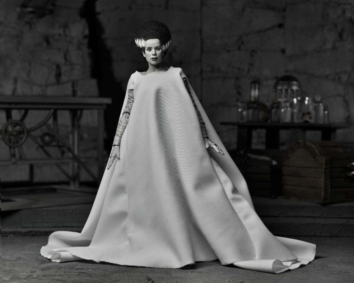 NECA Universal Monsters: Ultimate Bride of Frankenstein (Black & White) - 7" Scale Action Figure