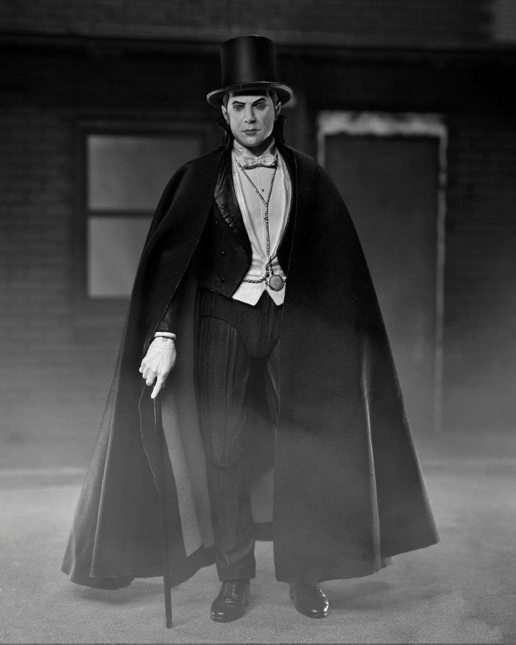 NECA Universal Monsters: Ultimate Dracula Carfax Abbey (B&W Tux) 7" Scale Action Figure