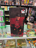 Mezco Toyz - A Nightmare on Elm Street - Burst-A-Box