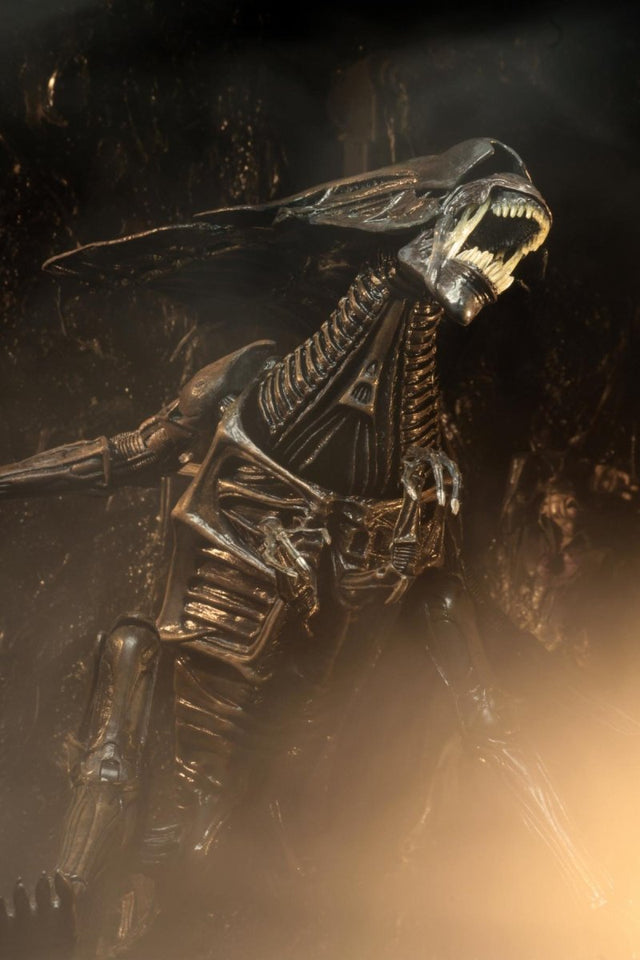 Alien Resurrection: Alien Queen - Ultra Deluxe Boxed Figure - NECA
