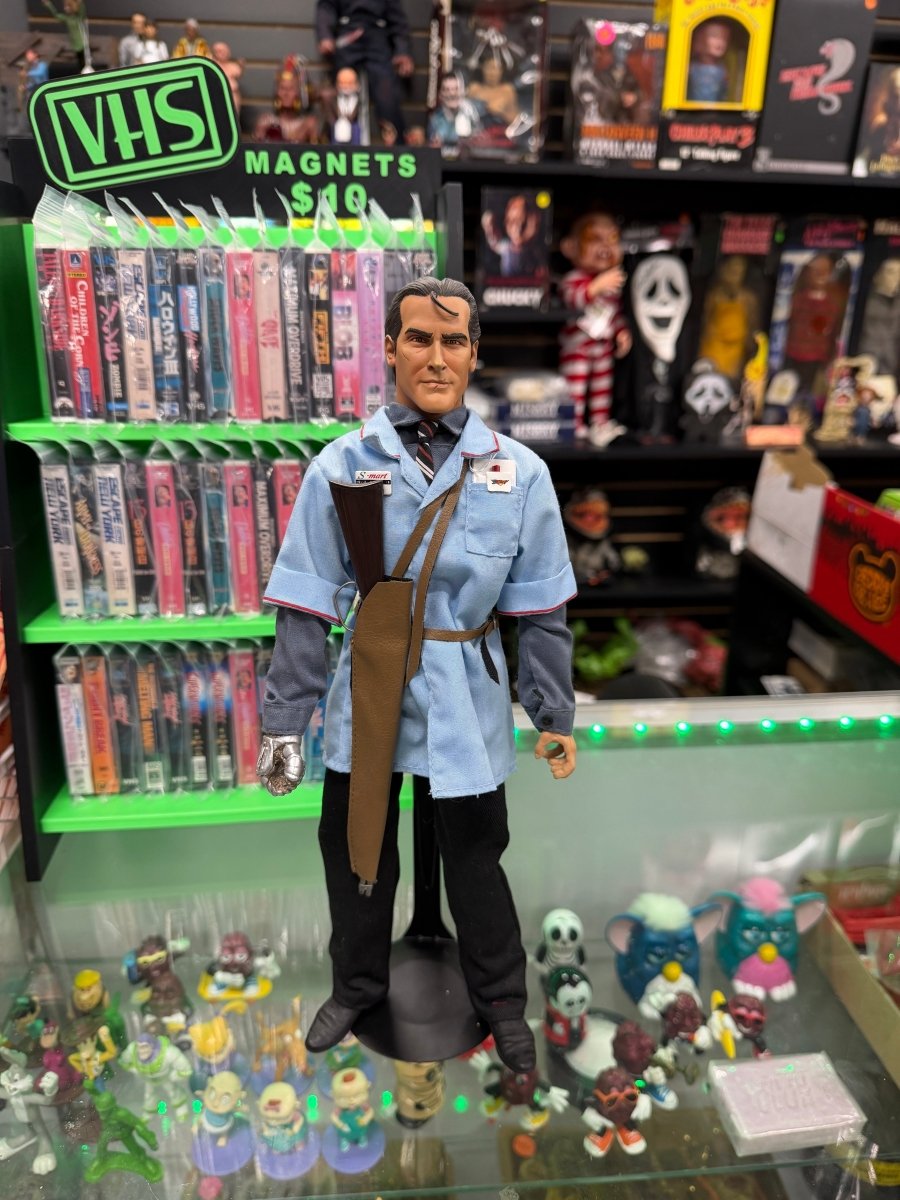 Sideshow Collectibles - Ash vs Evil Dead: S-Mart Ash - Loose 12" Figure