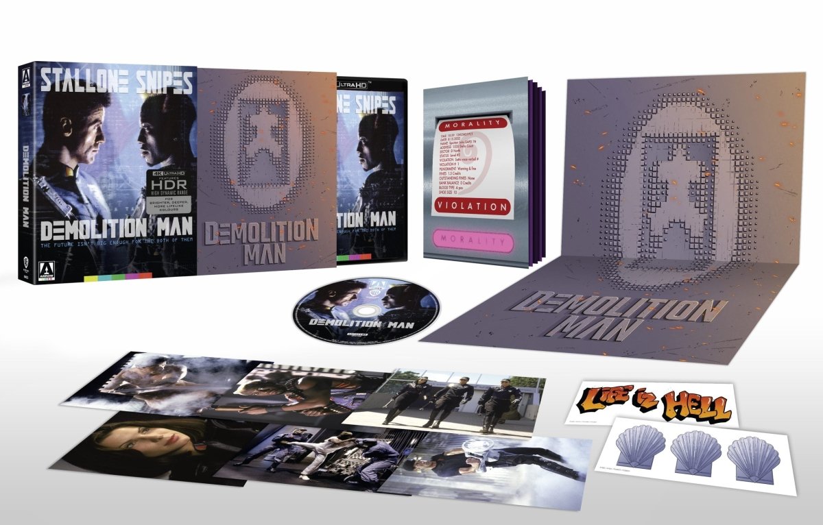 Demolition Man - 4K UHD Blu - ray - DVD/Blu - ray/VHS