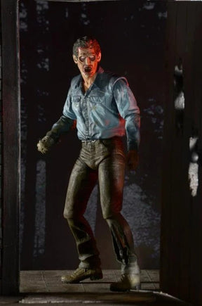 Evil Dead 2: Ultimate Ash - 7" Scale Figure - NECA