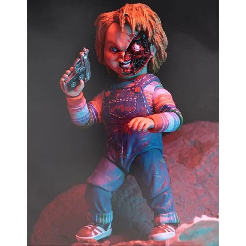 Chucky: Ultimate Chucky - 7" Scale Figure