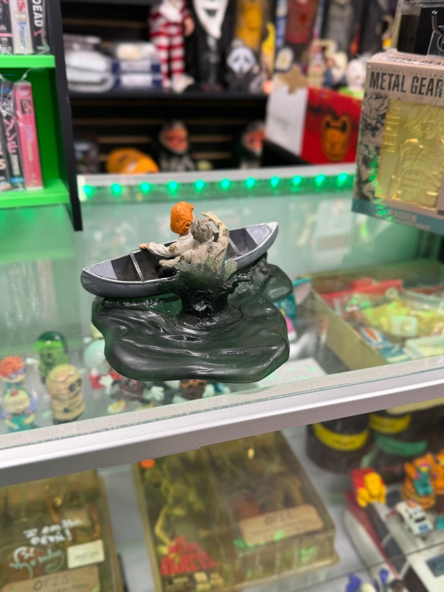 Mezco Toyz - Friday the 13th - Cinema of Fear Loose Screen Grabs