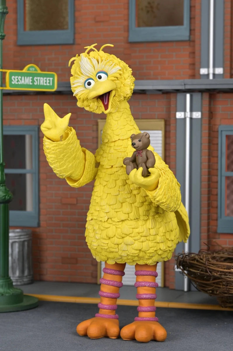 Sesame Street: Ultimate Big Bird - 7” Scale Figure - NECA