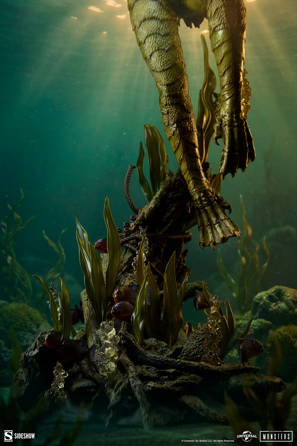 Universal Monsters: Creature from the Black Lagoon - Premium Format Statue