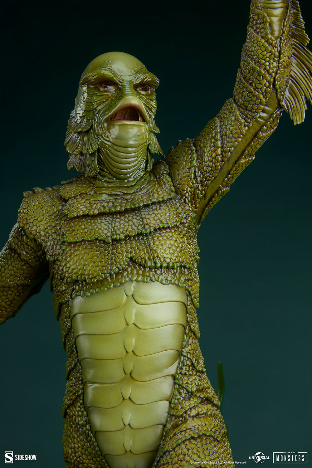 Universal Monsters: Creature from the Black Lagoon - Premium Format Statue