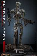 Terminator 2: Battle Damaged Endoskeleton - 1/6 Scale Figure - Hot Toys