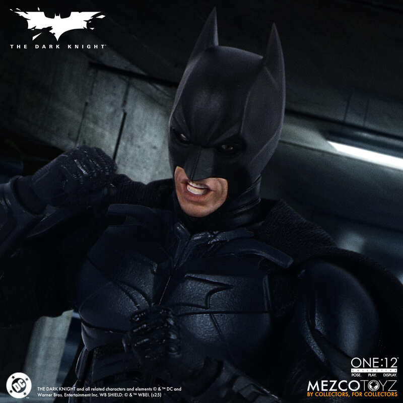 The Dark Knight: Batman One:12 Collective - Mezco Toyz