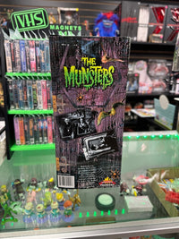 The Munsters: Grandpa Munster - Limited Edition Collectors Series Figure - Exclusive Premiere