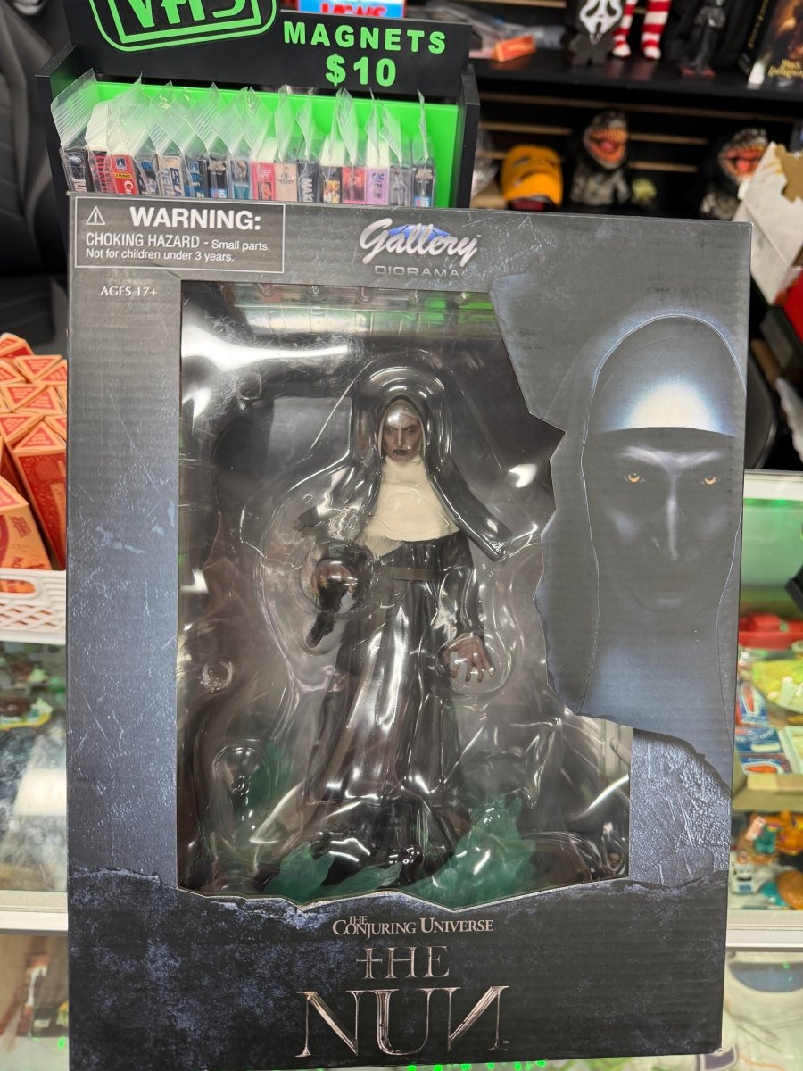Diamond Select Toys - The Nun (Valak) - 9" Gallery PVC Statue (Open Box)
