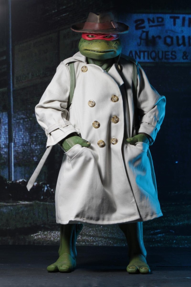 TMNT: Raphael in Disguise (1990 Movie) - 1:4 Scale Figure - NECA