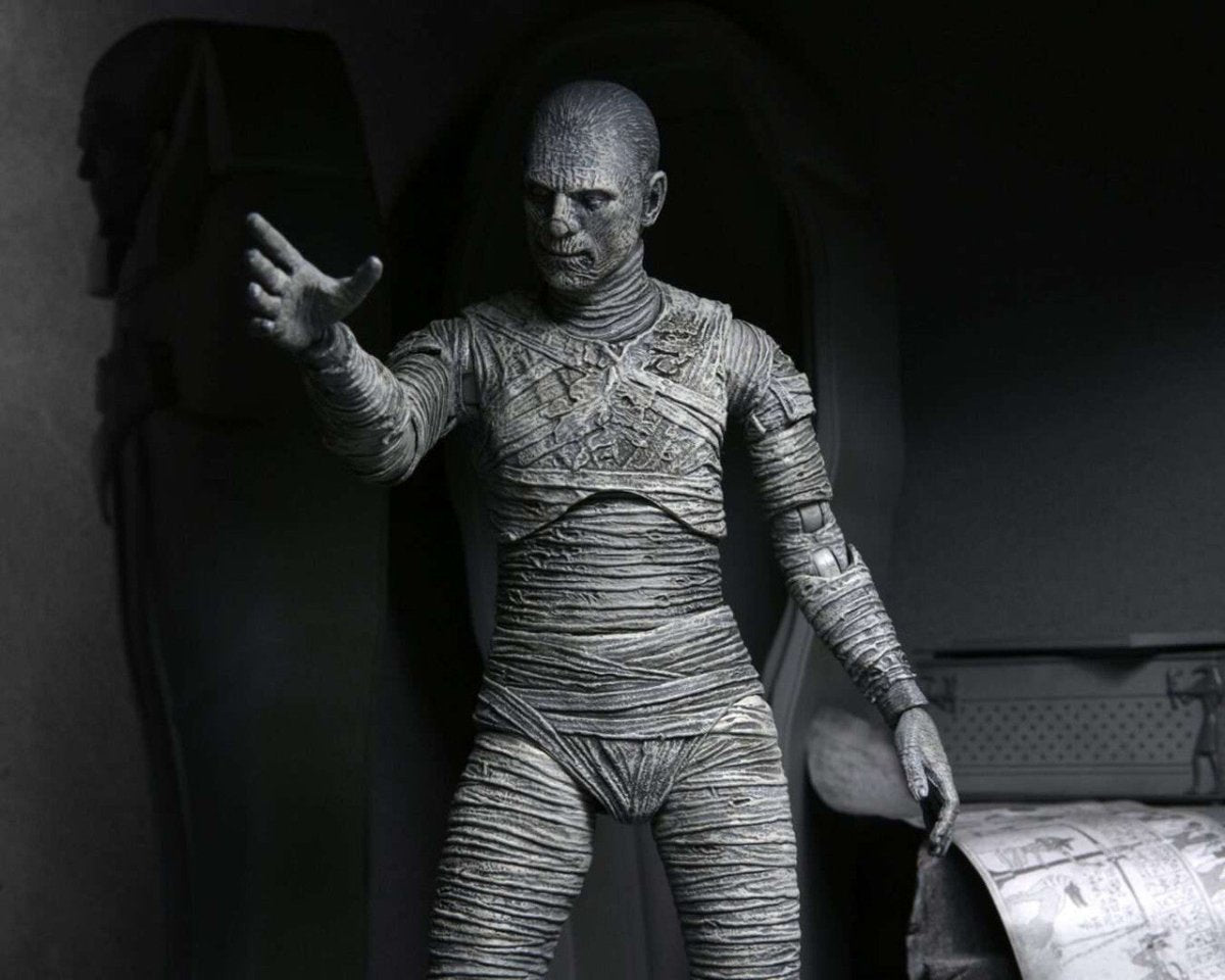 Universal Monsters: Ultimate Mummy (Black and White) - 7” Scale Action Figure - The Last Toy Store