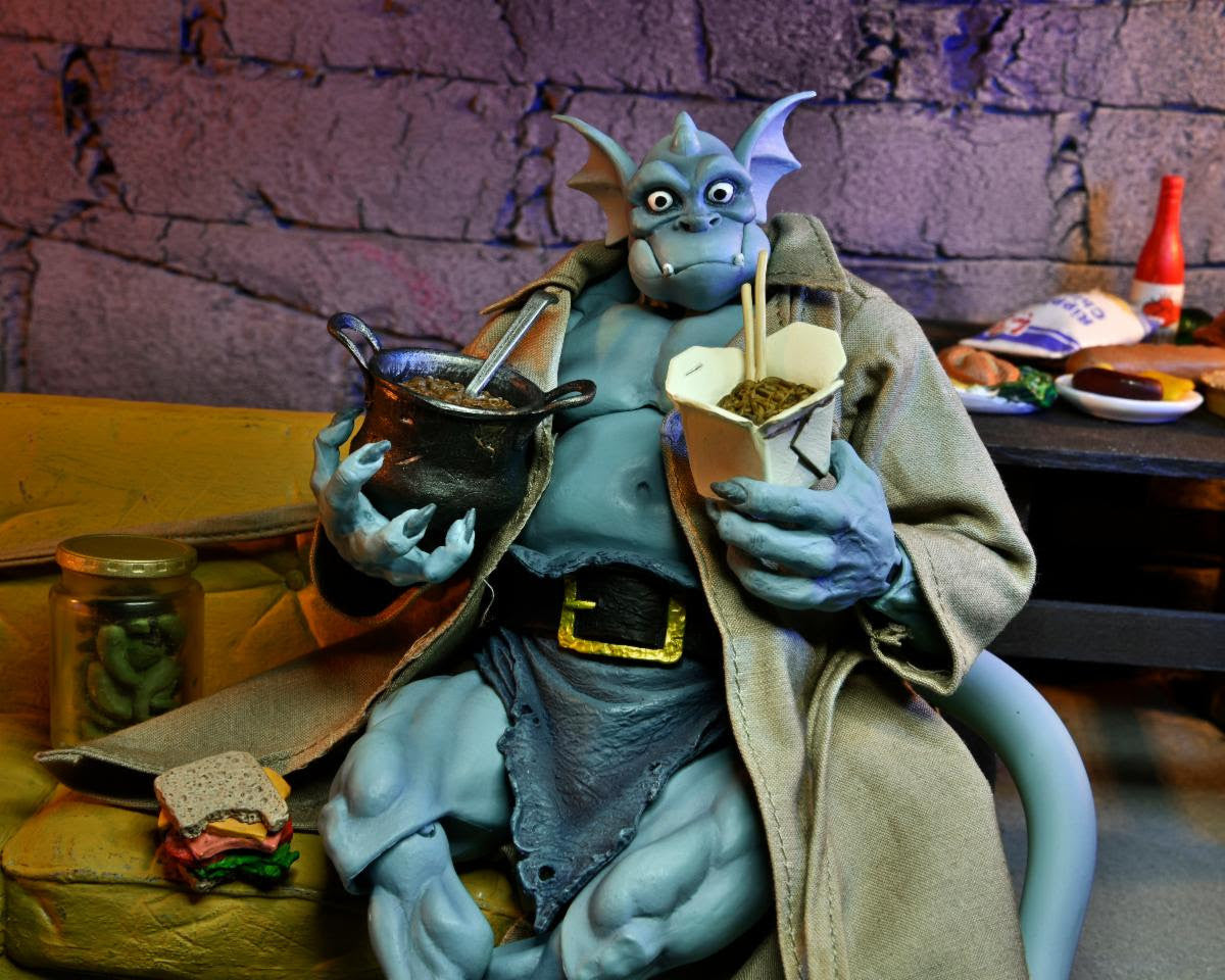 Gargoyles: Ultimate Detective Broadway "Silver Falcon" (Closed Wings) - 7" Scale Figure