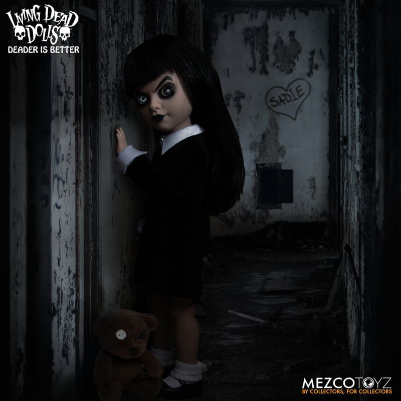 Mezco Toyz The Return of the Living Dead Dolls: Sadie - 10" Doll